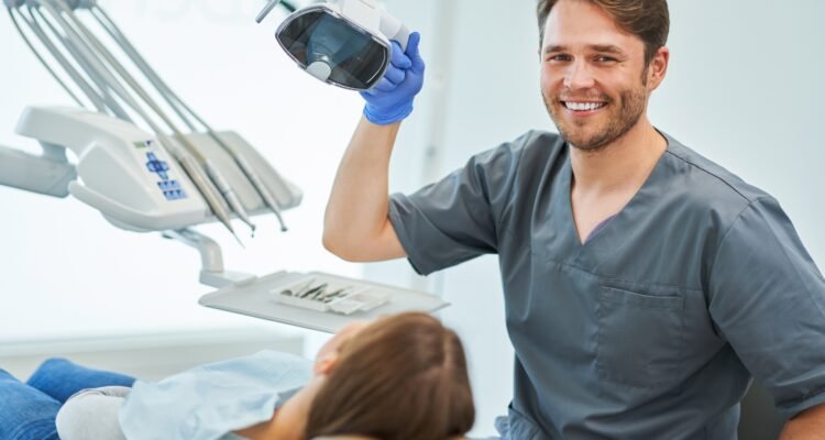 Emergency Dentist Services in Lahore