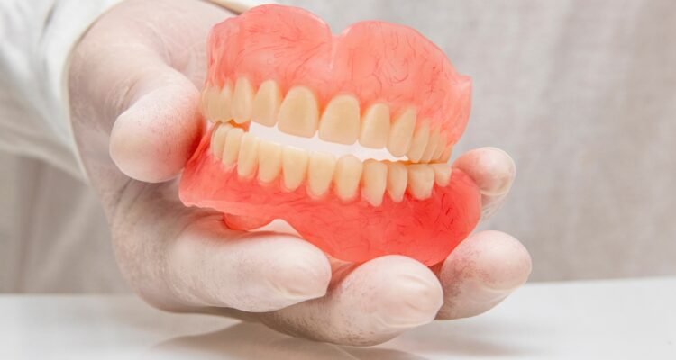 Best Custom Dentures in Lahore - Full & Partial Denture Solutions